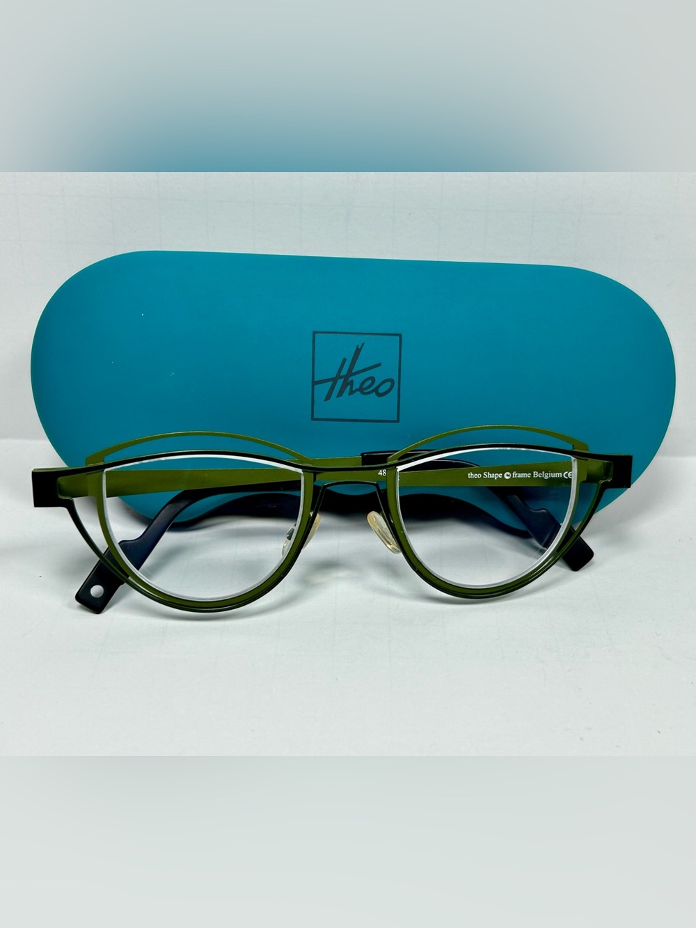 Theo Shape 485 Olive Green/Black FRAMES Made in Belgium *Rare hard to find color